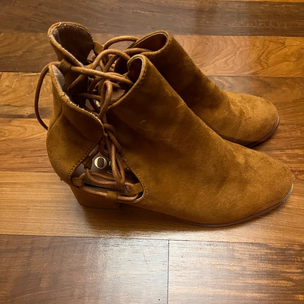 Olivia booties